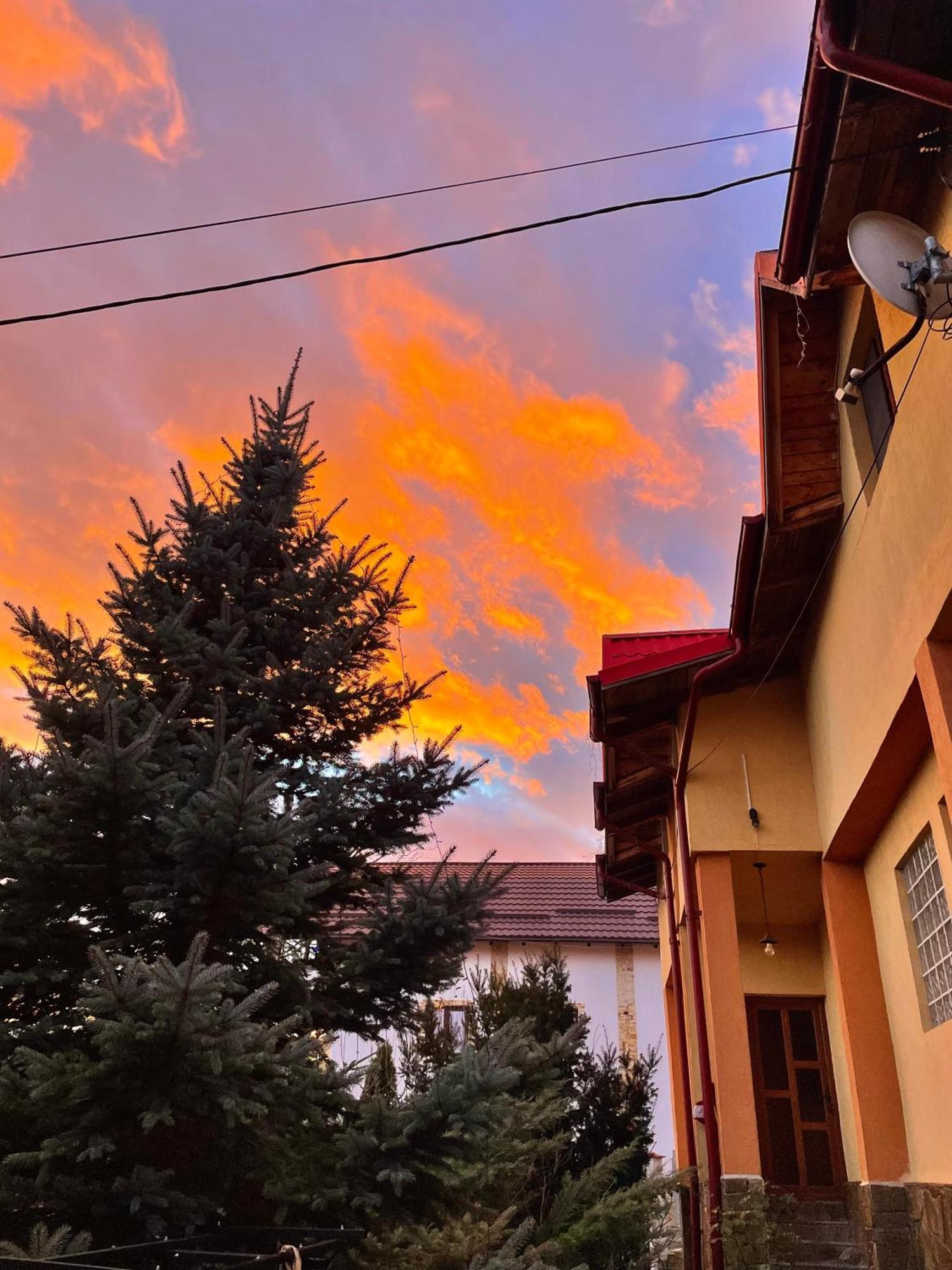 Pensiunea Portas Resort Slănic Exterior foto